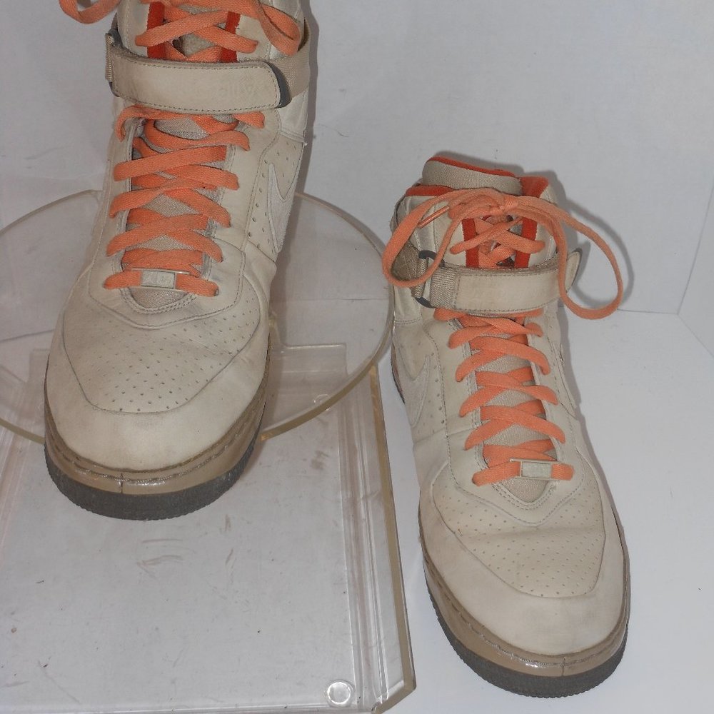 THE BEST OF BOTH WORLDS NIKE'S SPECIAL EDITION - Picture 1 of 9